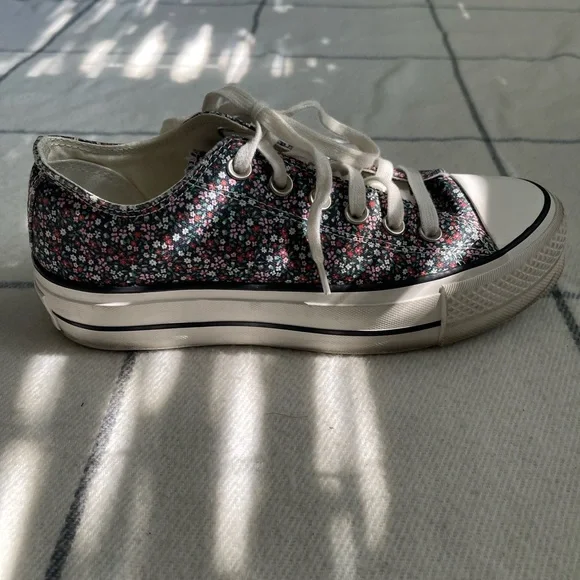 Women’s Converse All Star Platform Lace-up Black Floral Sneakers Size 7 - Picture 4 of 6